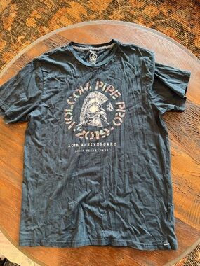 Volcom pipe pro 2019 10th anniversary t  tee shirt shirt sleeve black large EUC